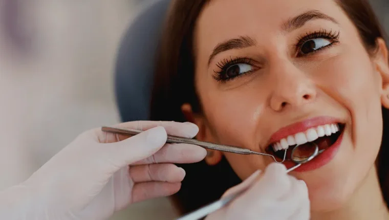 Pulizia professionale dei denti